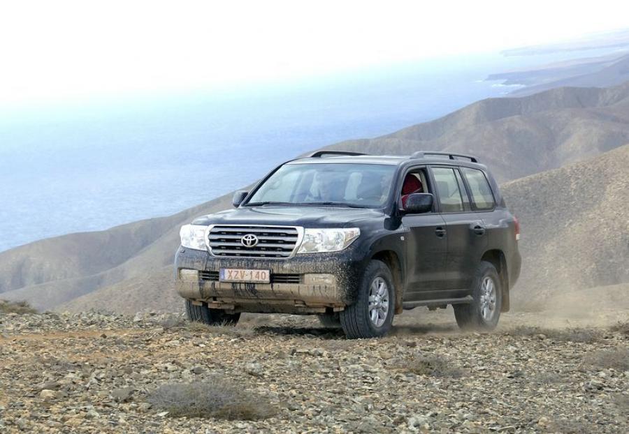  Toyota Land Cruiser 2007 года  (фото 8 из 10)